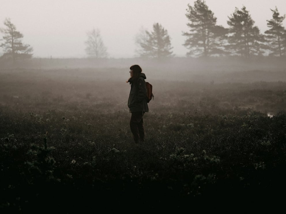 https://soulcare.com/hubfs/woman-foggy-field-small.jpg